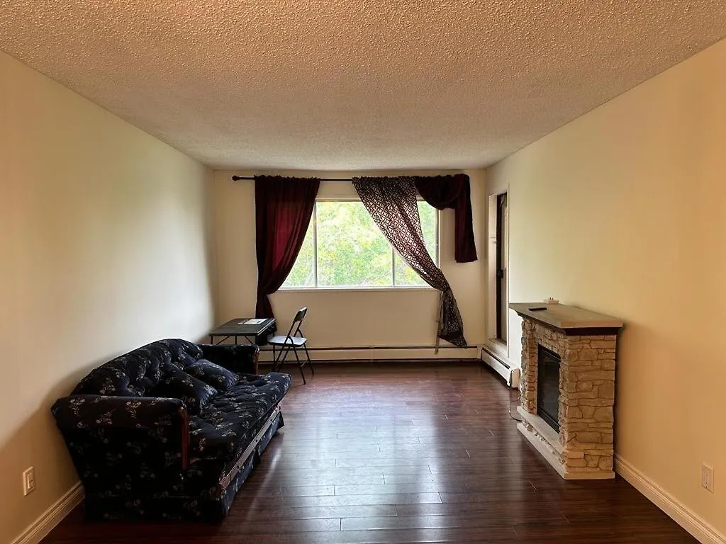 Cozy & Bright Private One-Bed Rm Apartment Edmonton 0*,